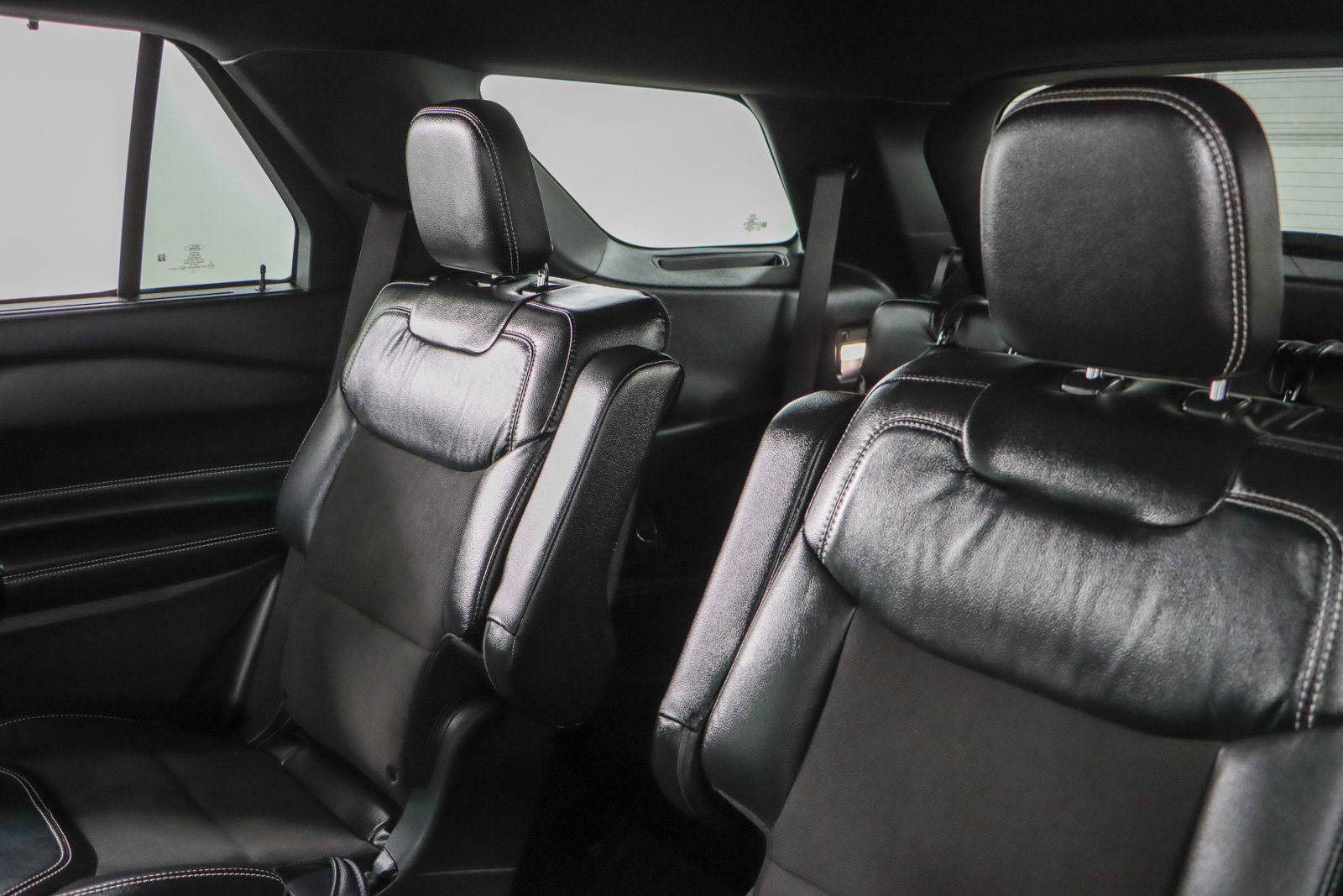 Used 2022 Ford Explorer ST w/ ST Street Pack image 24