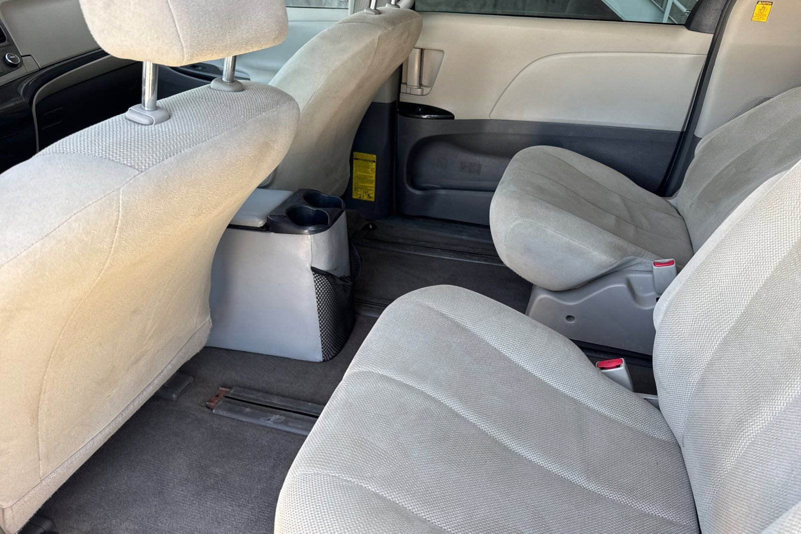 Used 2012 Toyota Sienna w/ Towing Pkg FWD image 12