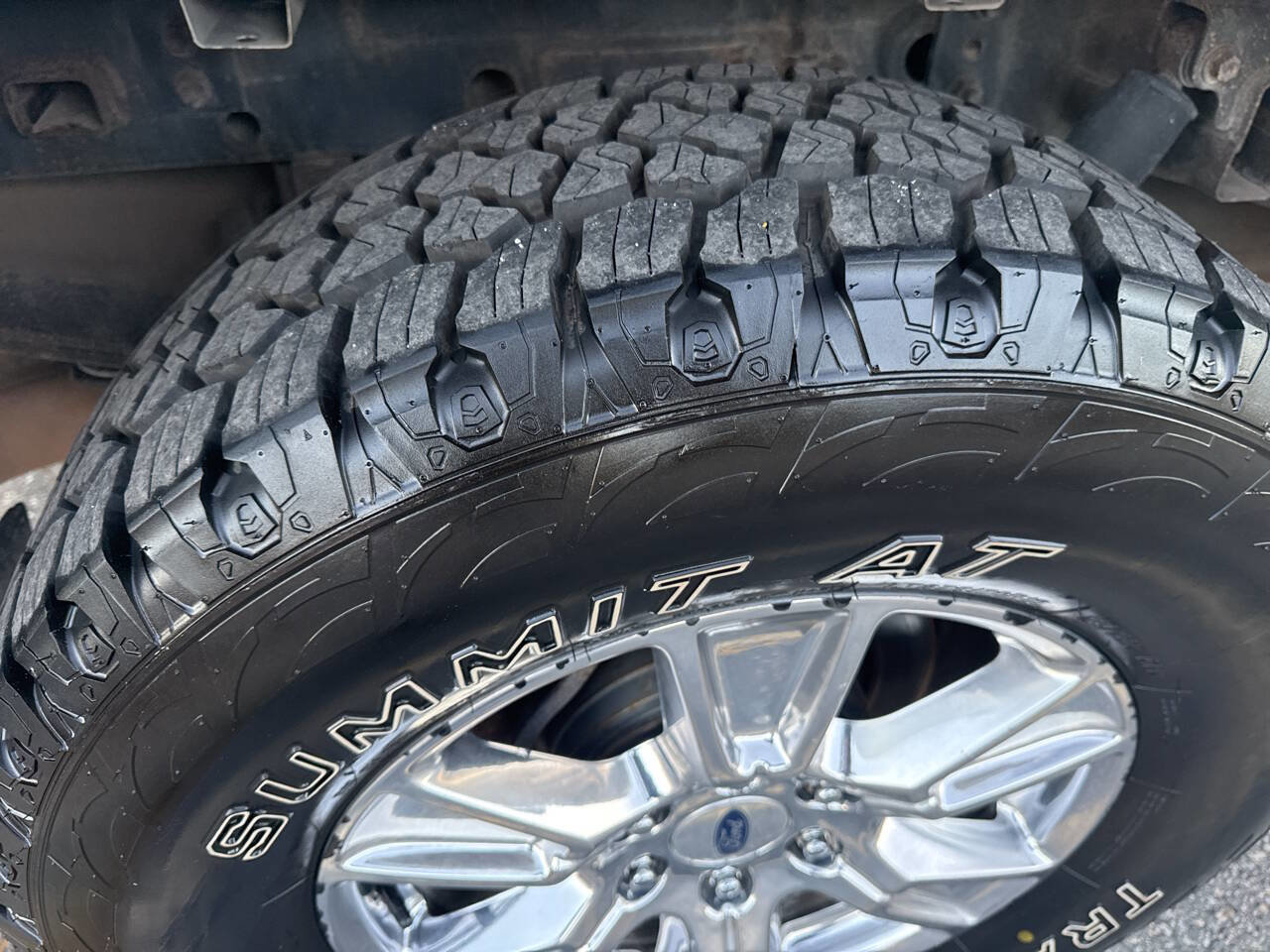 Used 2017 Ford F150 XLT w/ XTR Package image 10