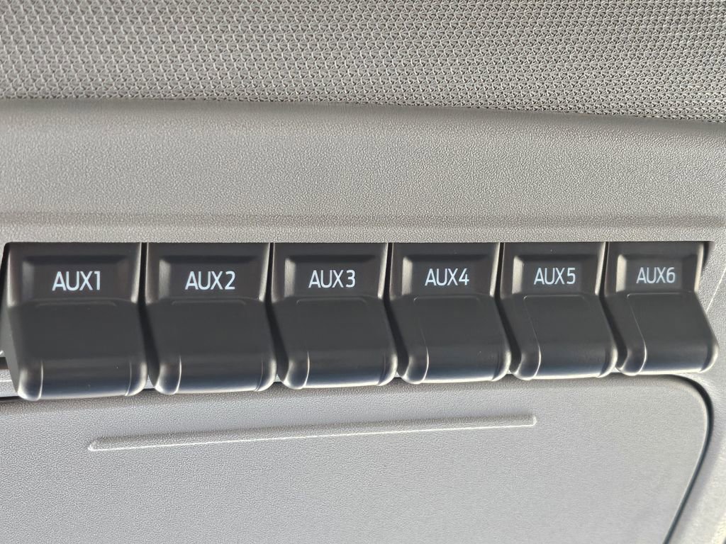 New 2026 Ford F250 XLT w/ XLT Premium Package image 19