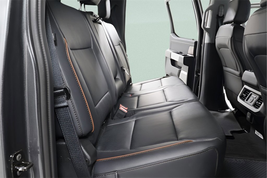 New 2026 Ford F350 Lariat w/ Black Appearance Package image 28