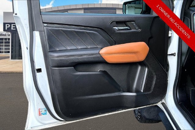 Used 2023 GMC Canyon AT4 w/ Technology Package AWD/4WD image 18