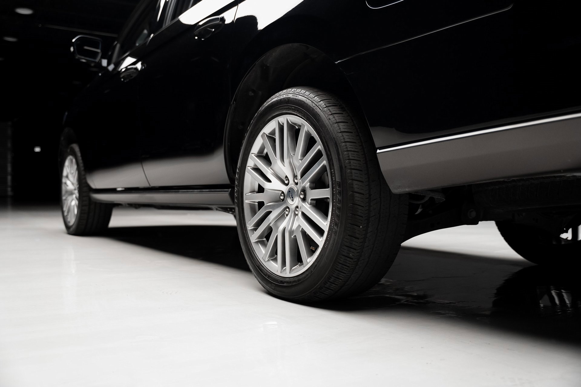 Used 2024 Ford Expedition Max Limited image 73