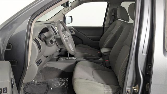 Used 2020 Nissan Frontier SV image 13