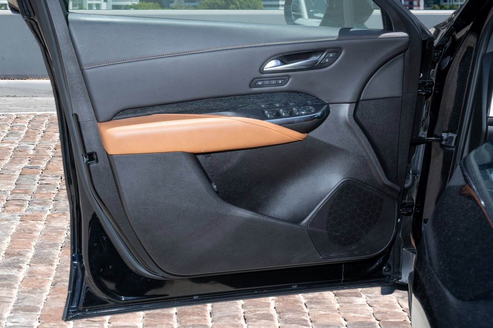 Used 2024 Cadillac XT4 Sport image 12