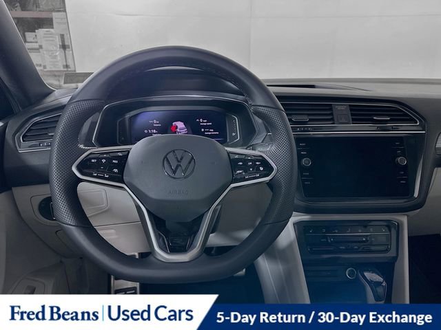 Used 2022 Volkswagen Tiguan SEL R-Line image 26