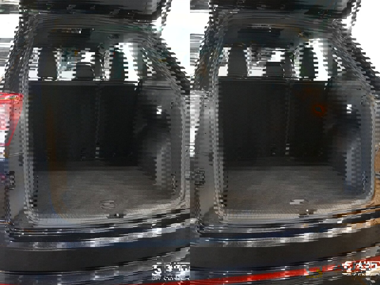 Used 2021 Volkswagen Atlas Cross Sport SEL Premium image 47