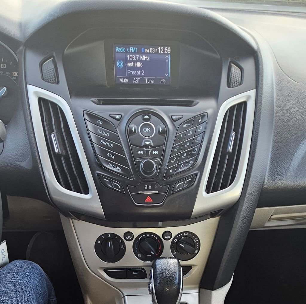 Used 2013 Ford Focus SE image 15