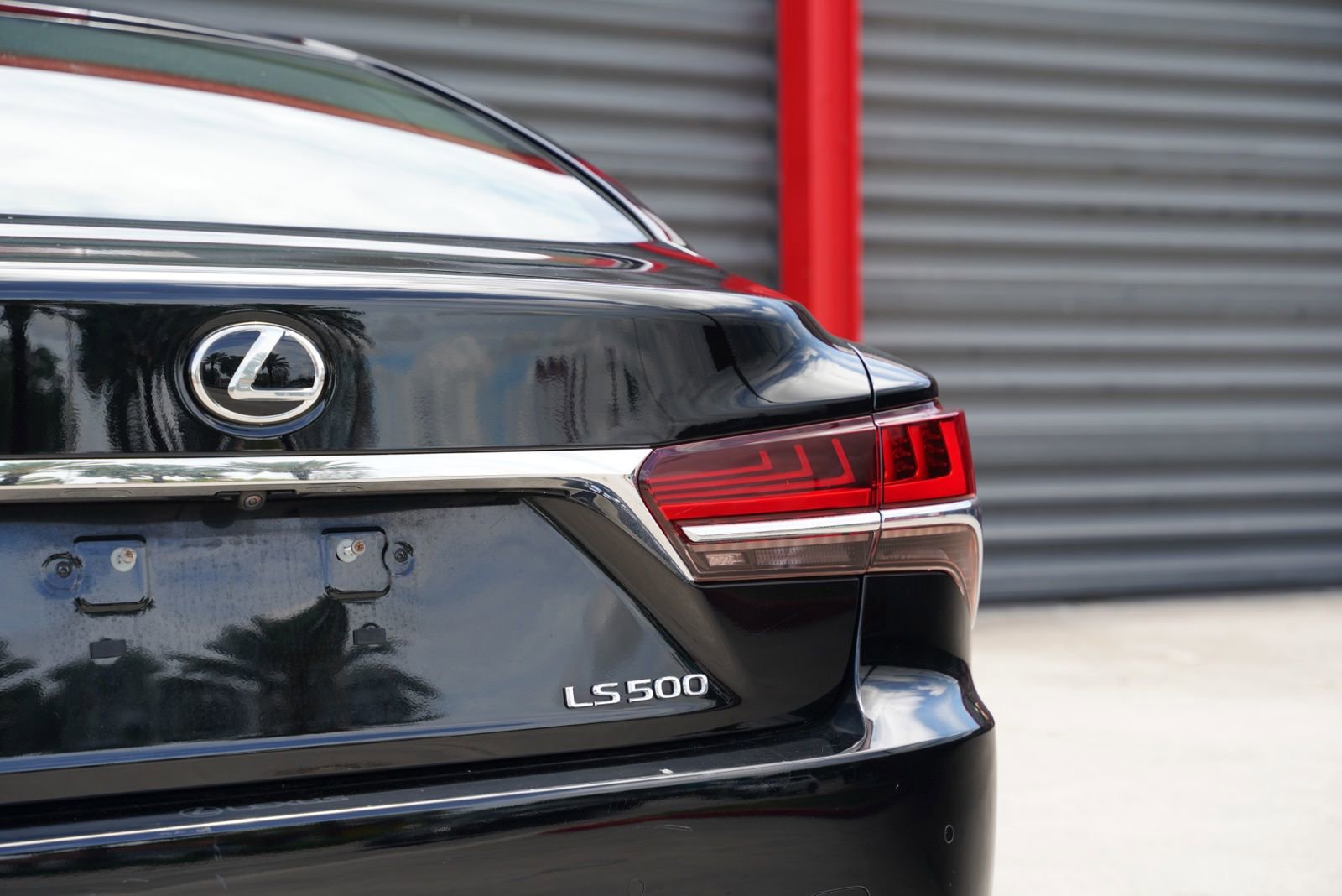 Used 2020 Lexus LS 500 w/ Interior Upgrade Package RWD image 9