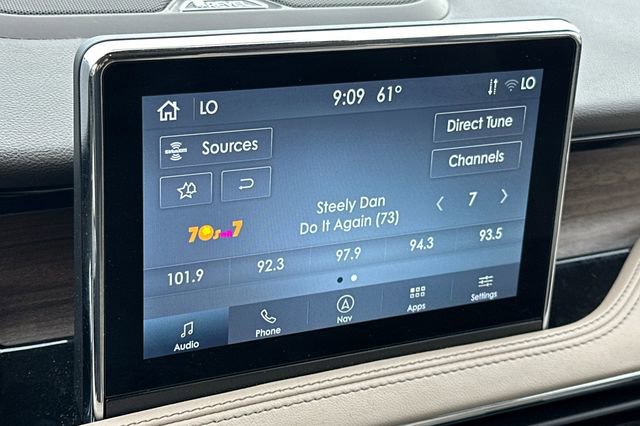 Used 2022 Lincoln Corsair Reserve w/ Equipment Group 201A image 15