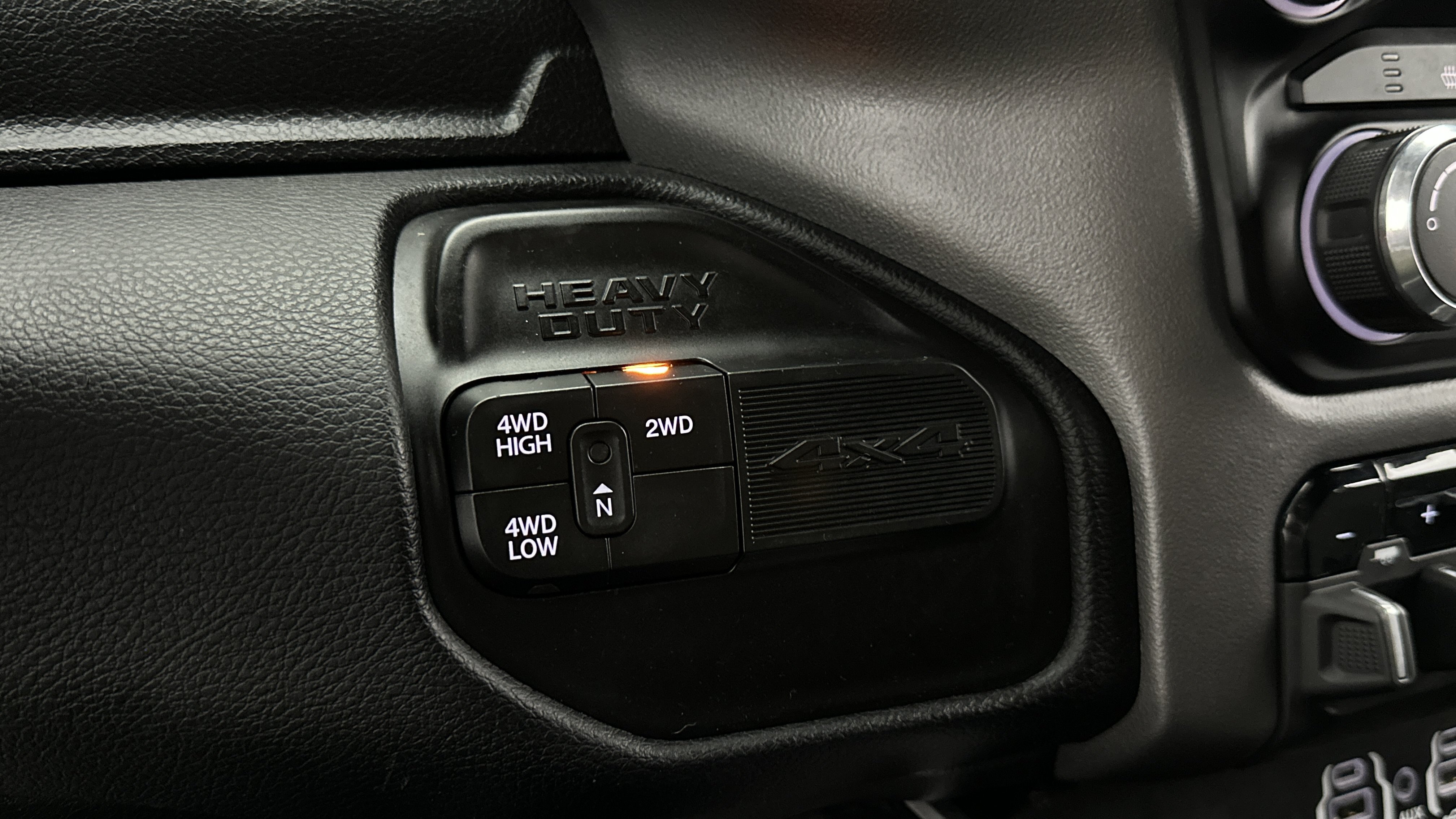 Used 2022 RAM 2500 Big Horn AWD/4WD image 19