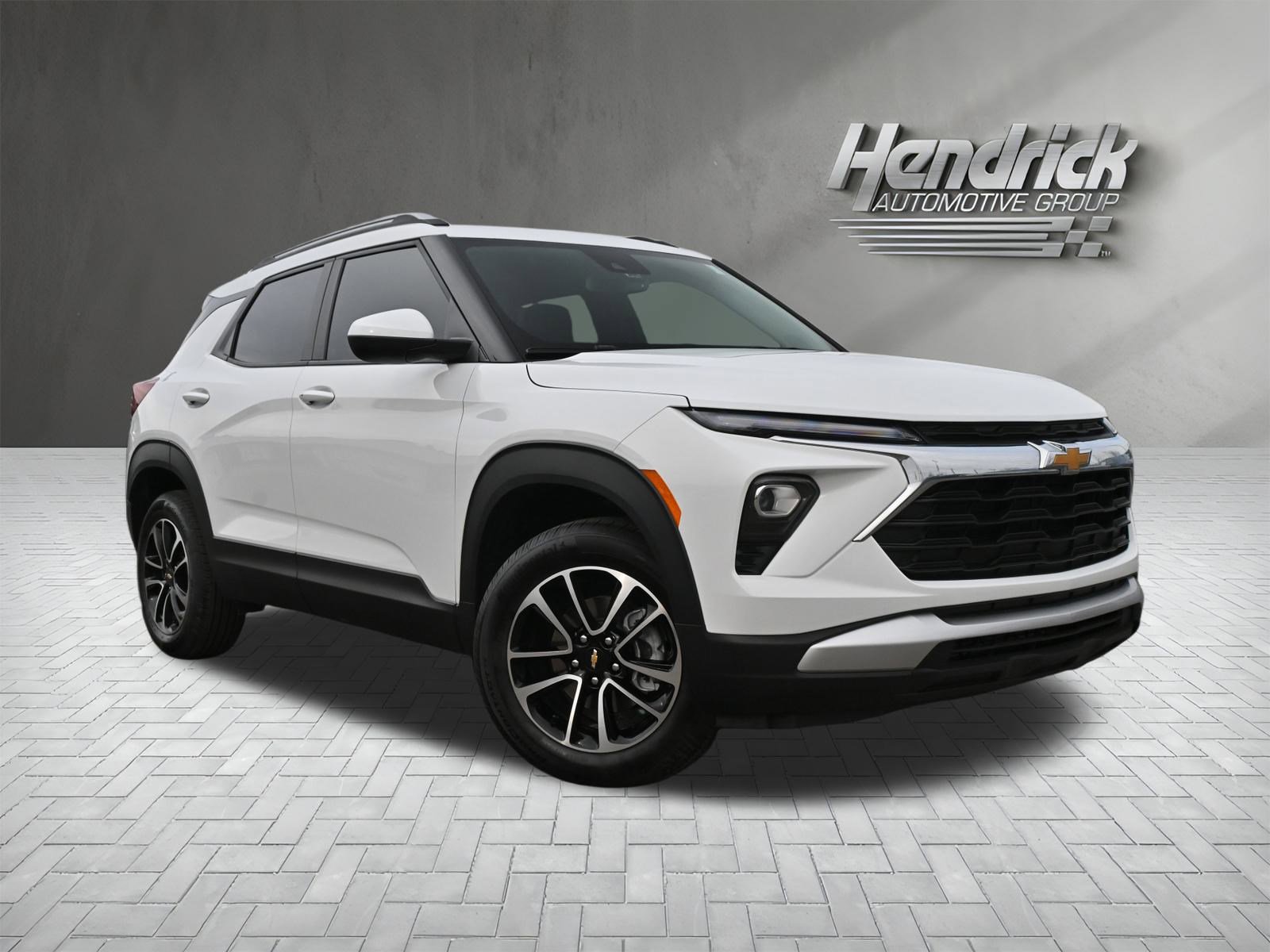 Used 2026 Chevrolet TrailBlazer LT w/ Convenience Package image 2