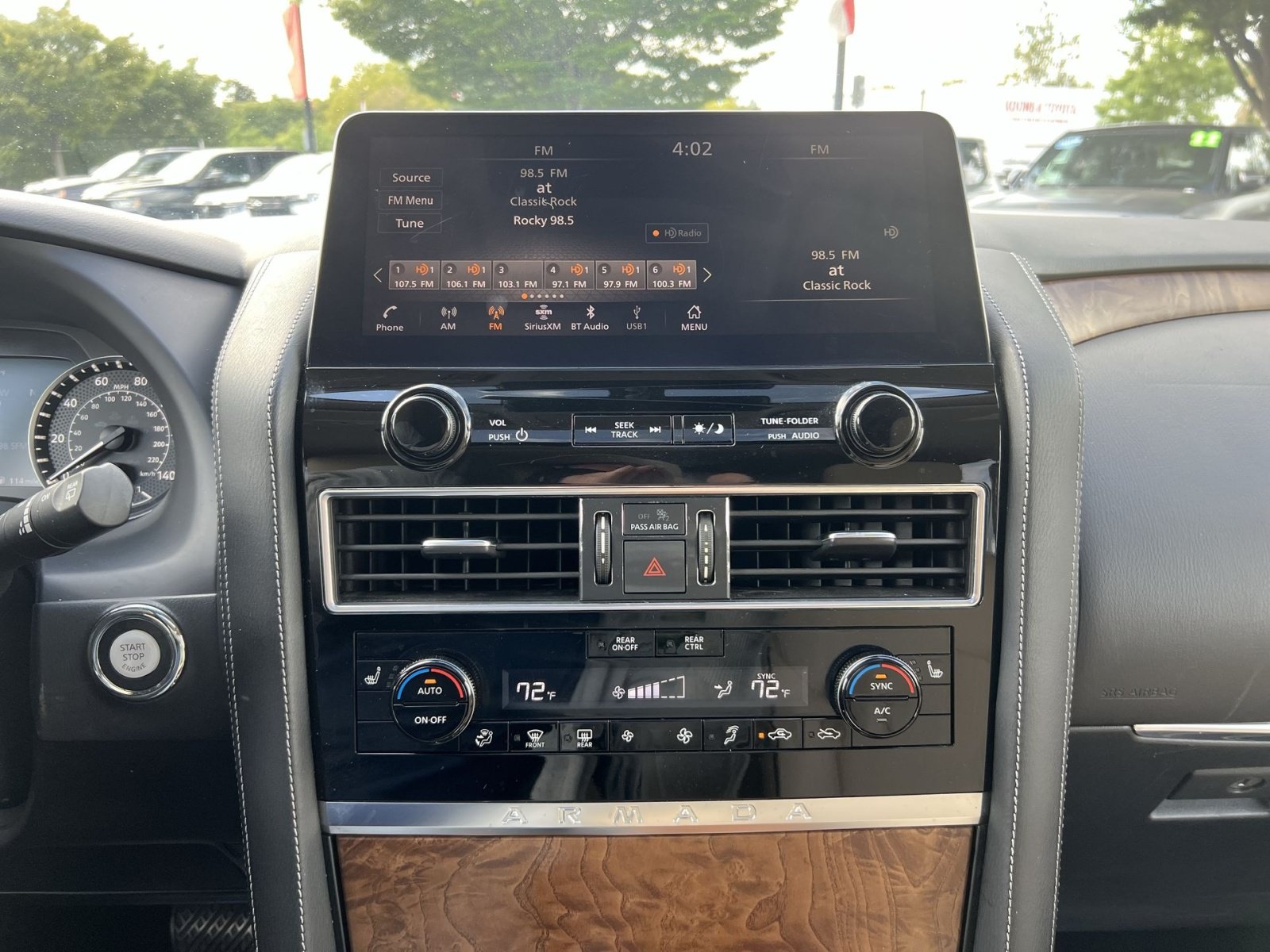 Used 2022 Nissan Armada SL AWD/4WD image 18