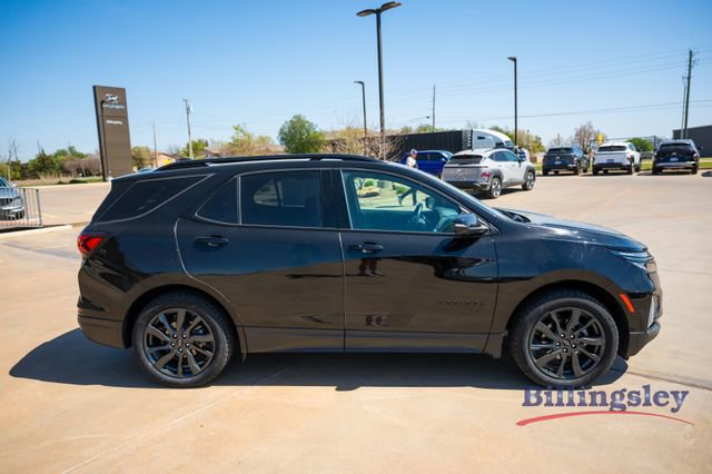 Used 2022 Chevrolet Equinox RS w/ RS Leather Package image 6