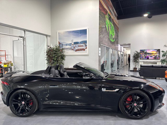 Used 2014 Jaguar F-TYPE S image 34