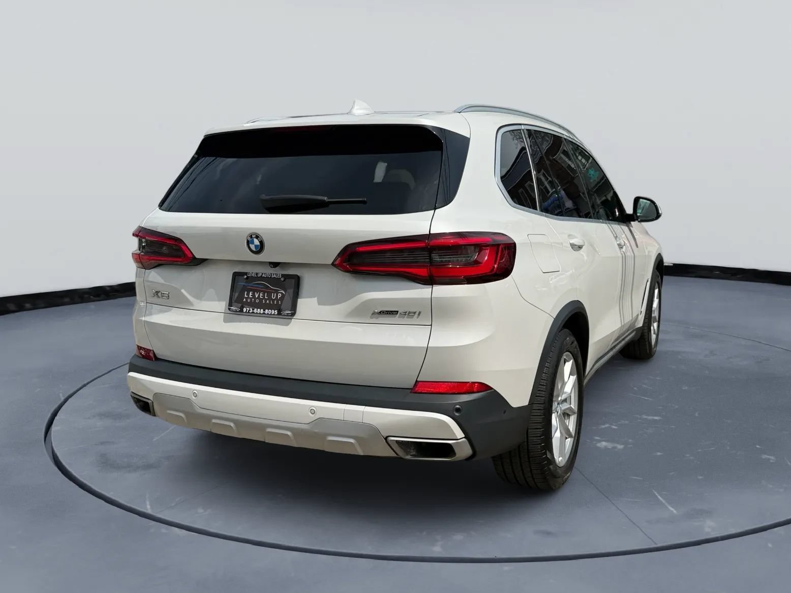Used 2019 BMW X5 xDrive40i AWD/4WD image 3