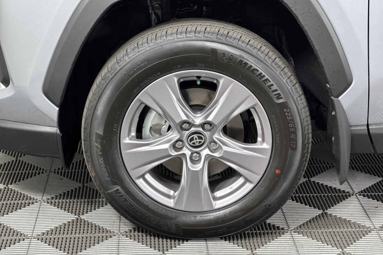 New 2025 Toyota RAV4 XLE image 25