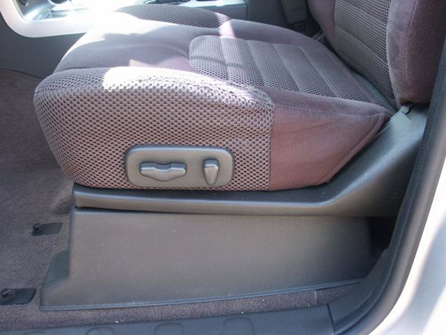 Used 2008 Nissan Pathfinder SE w/ Premium Pkg AWD/4WD image 15