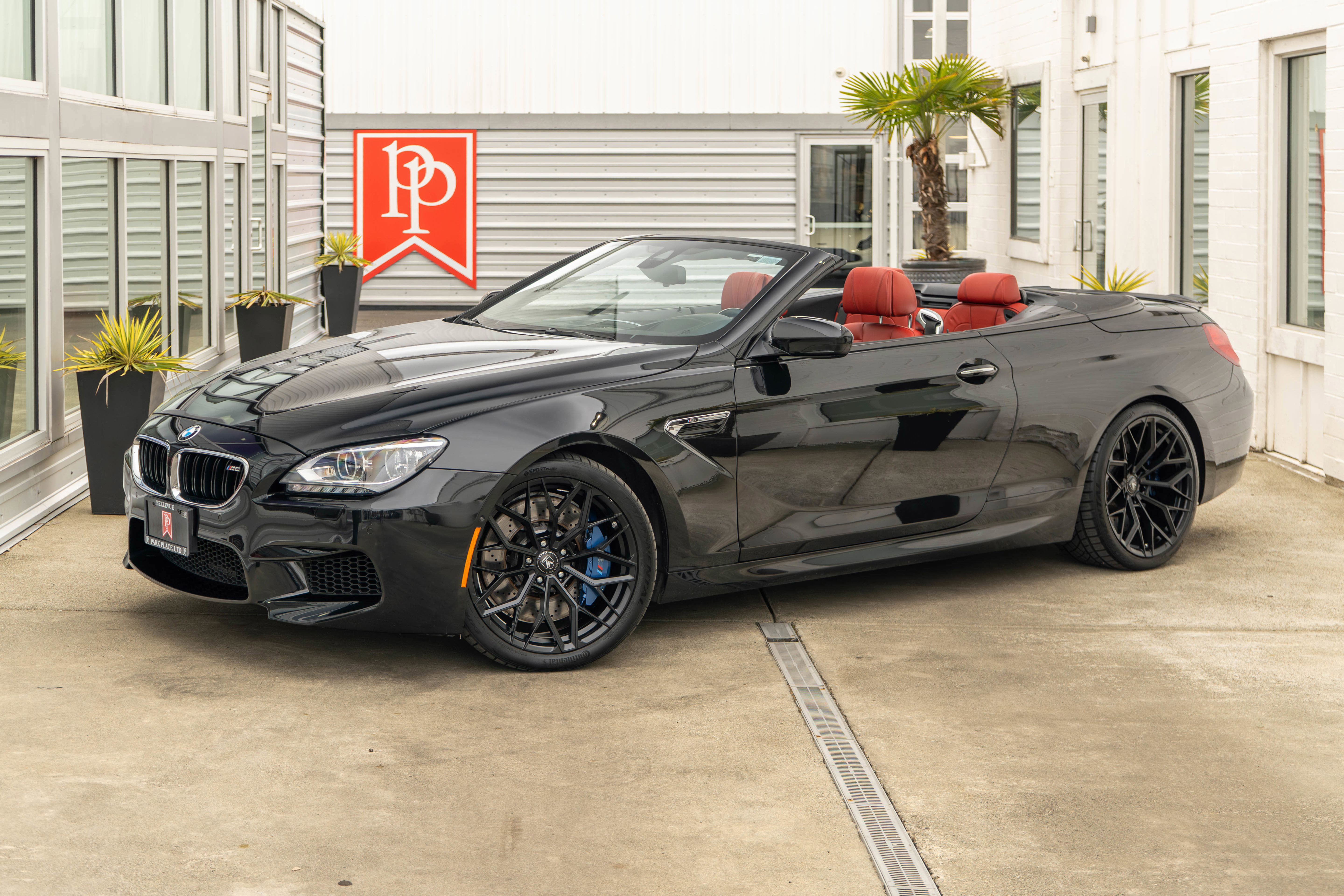 Used 2014 BMW M6 Convertible RWD image 2