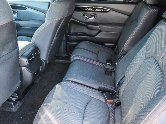 Certified 2024 Honda Pilot Sport image 19