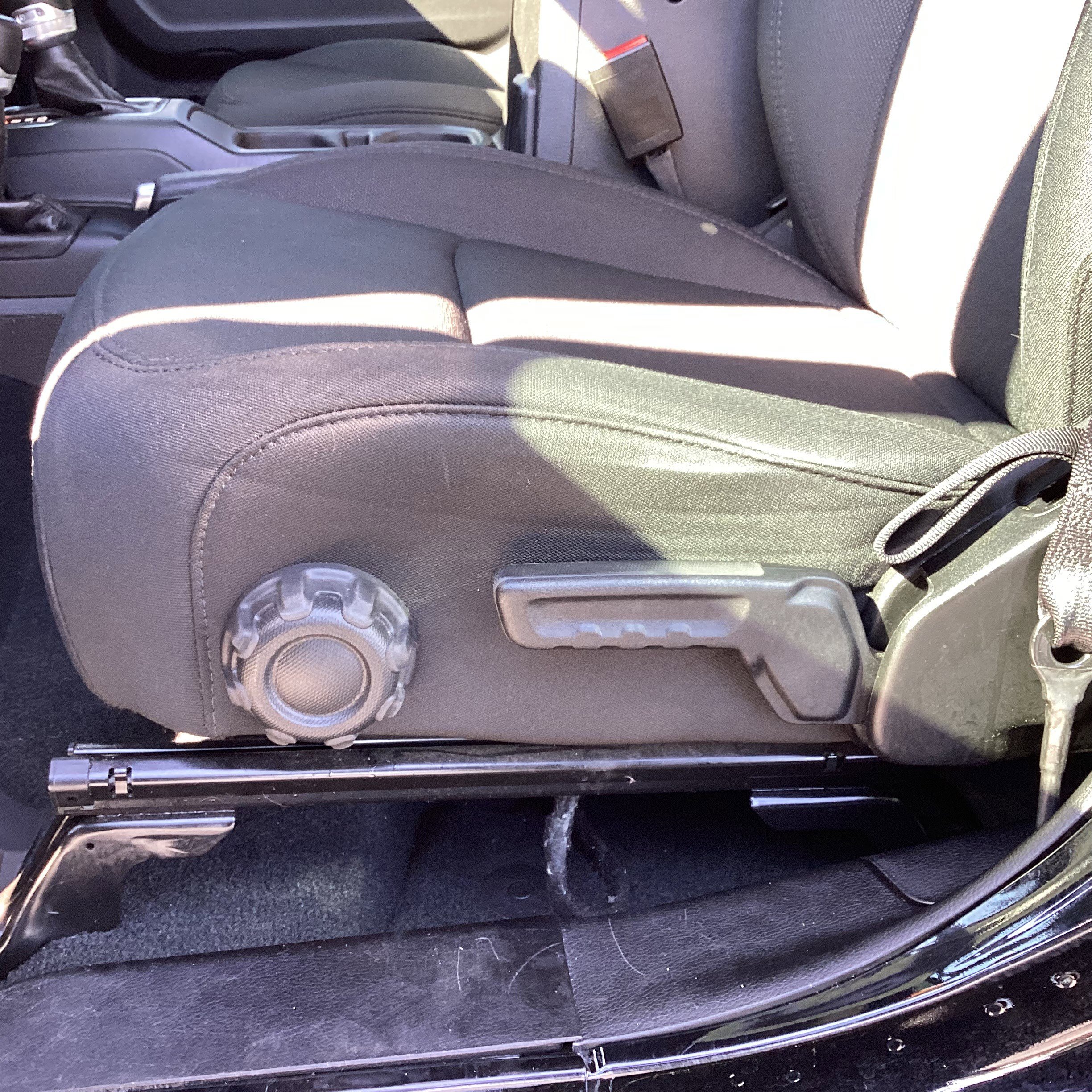 Used 2023 Jeep Wrangler Unlimited Sport AWD/4WD image 25
