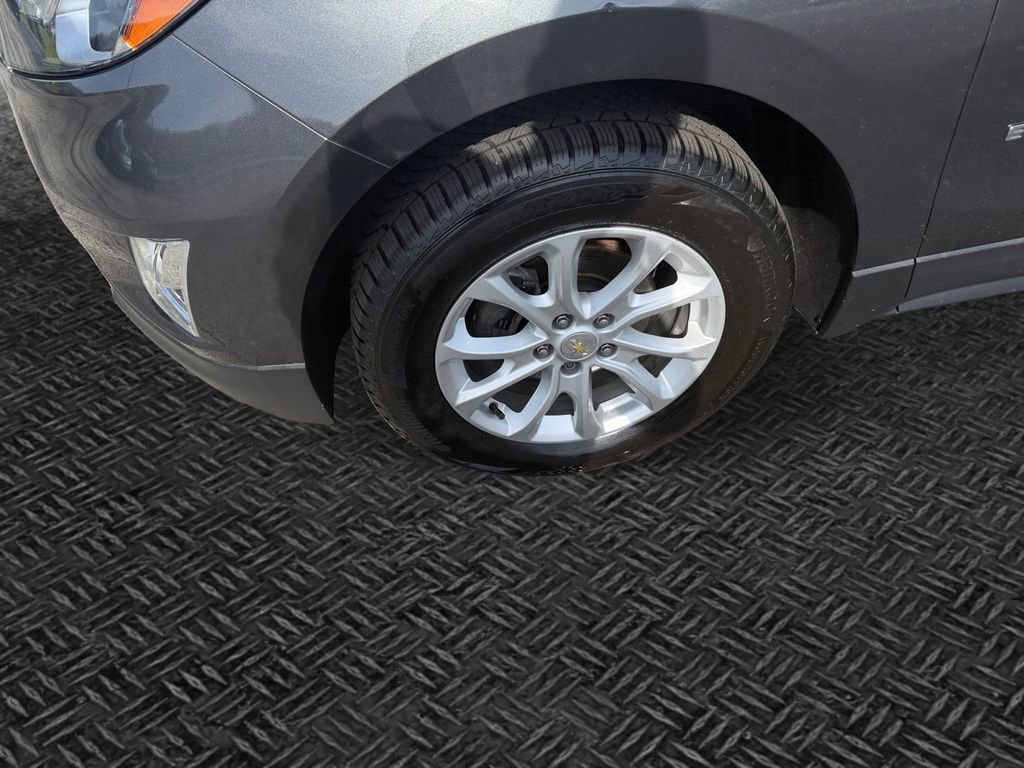 Used 2018 Chevrolet Equinox LT image 11