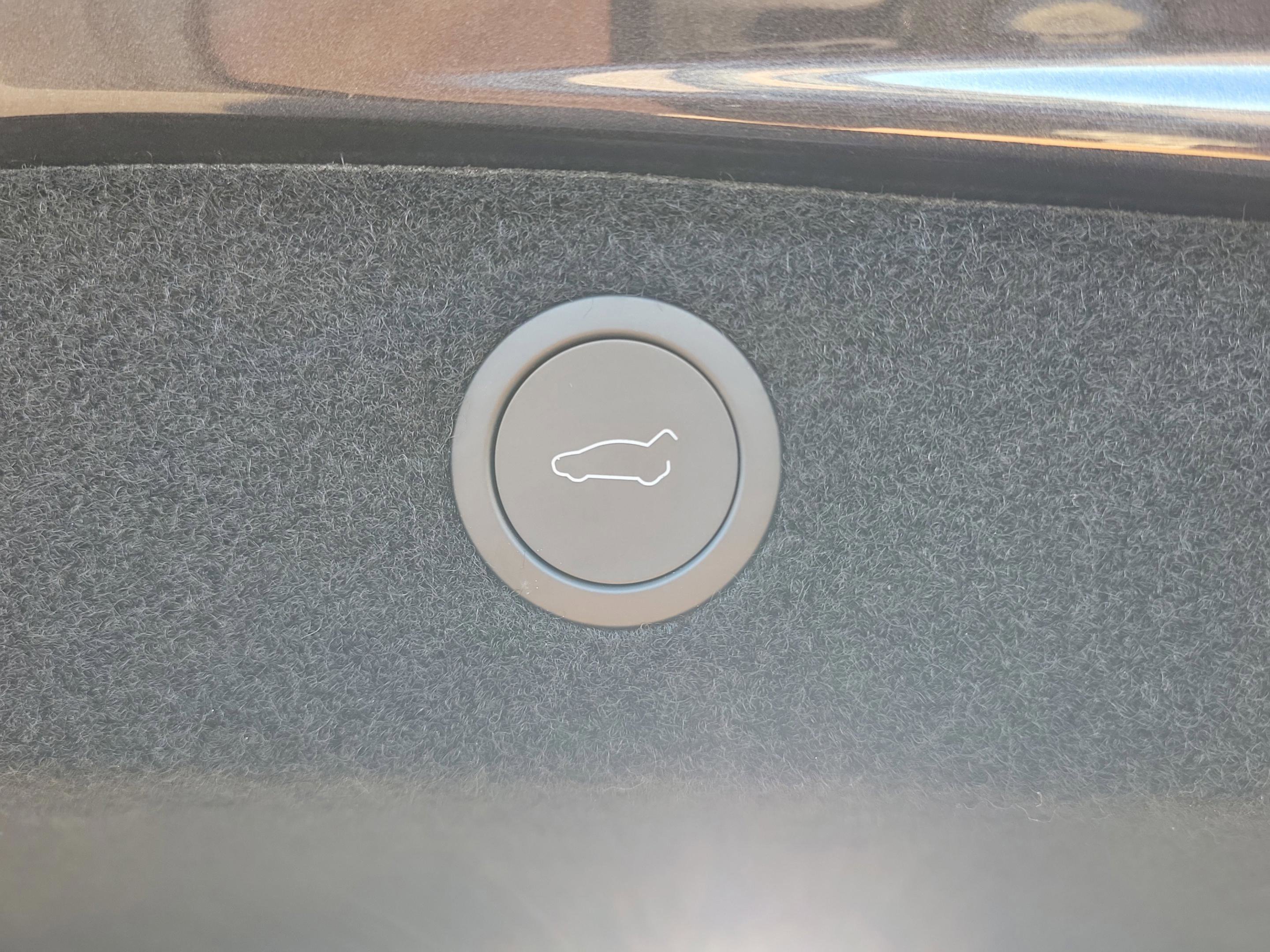 Used 2024 Tesla Model 3 image 8