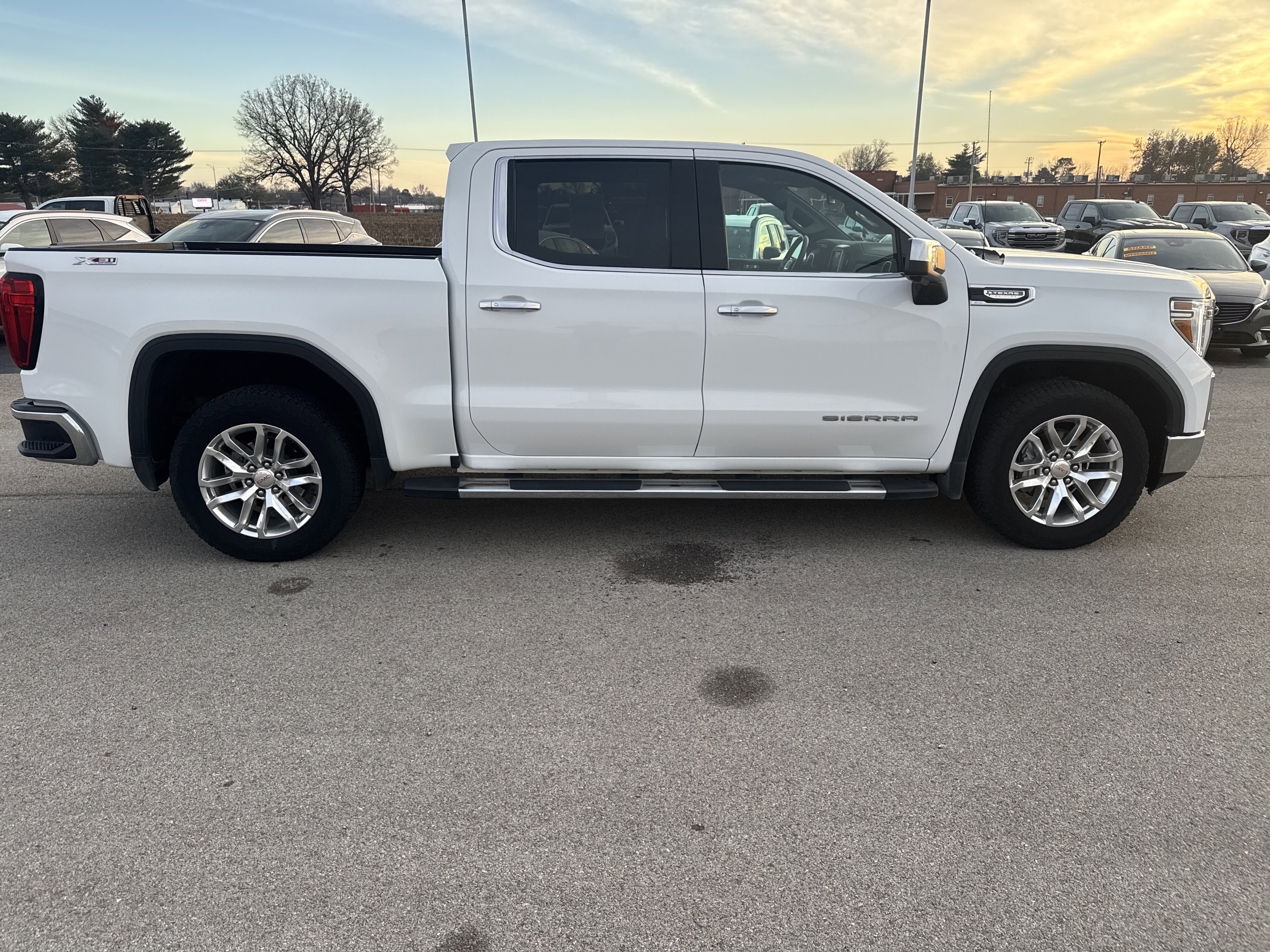 Used 2021 GMC Sierra 1500 SLT image 6