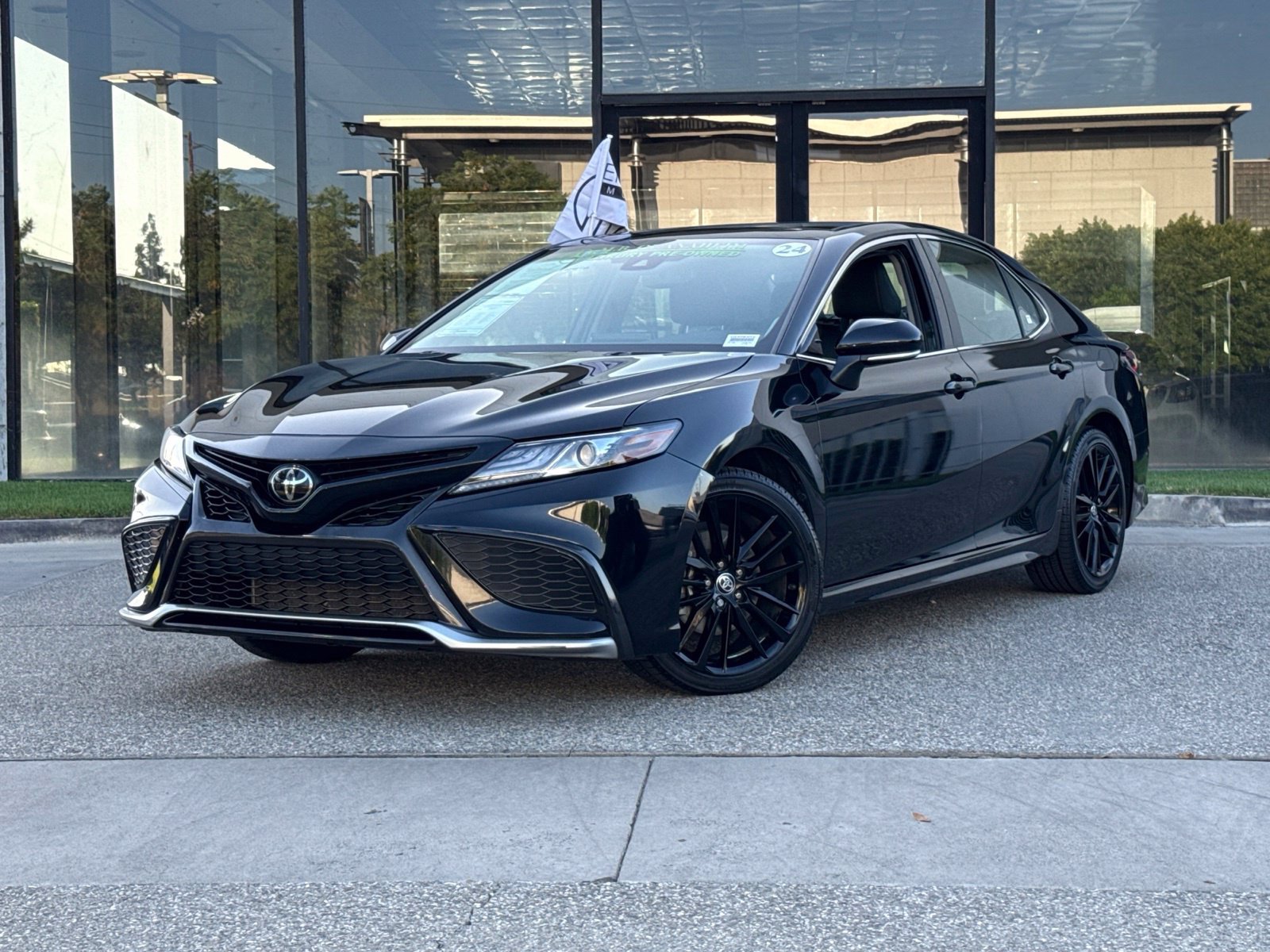 Used 2024 Toyota Camry XSE w/ Navigation Package FWD image 2
