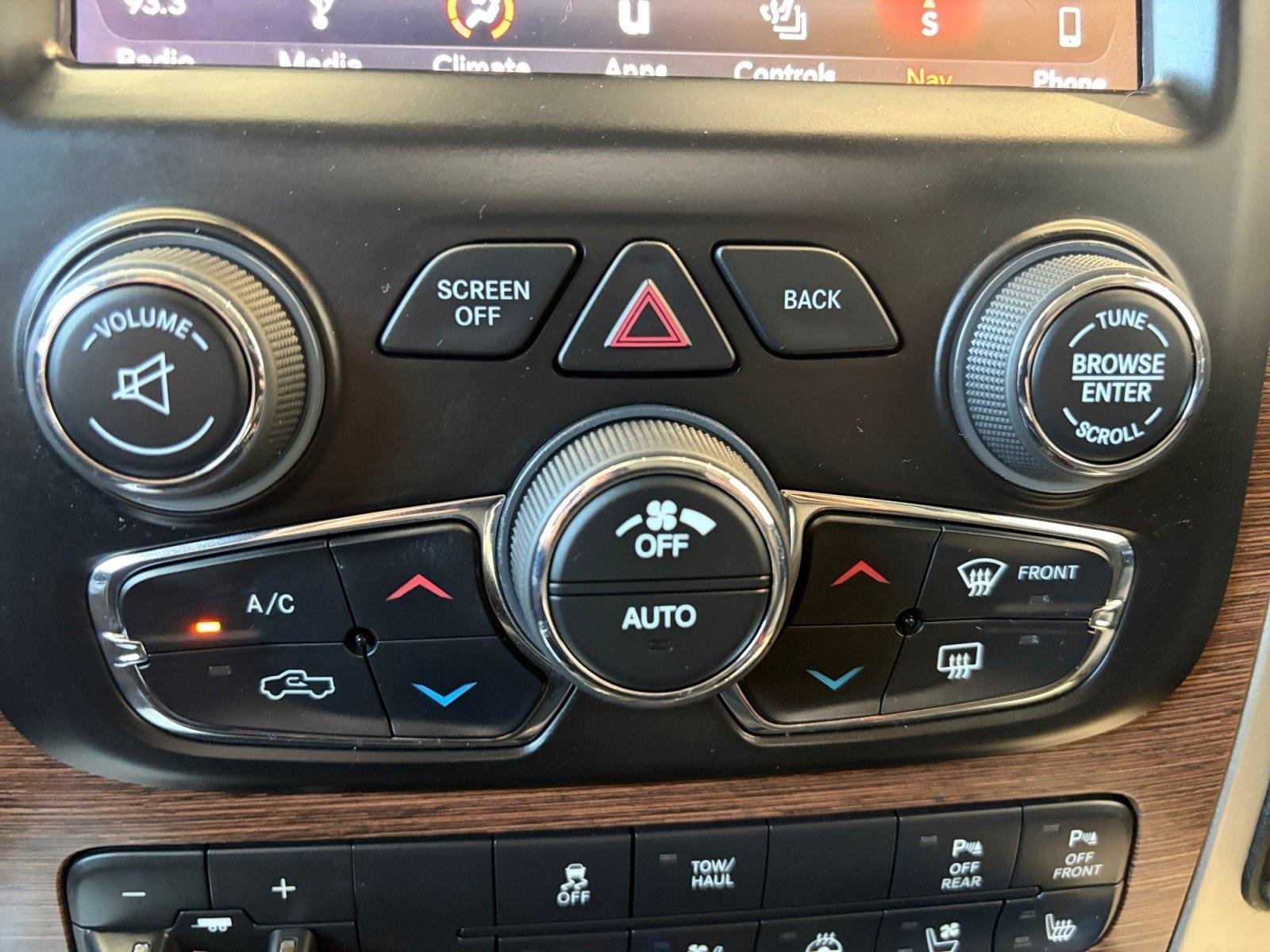 Used 2018 RAM 2500 Laramie AWD/4WD image 21