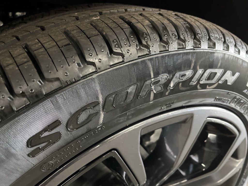 New 2026 Jeep Grand Wagoneer Summit image 13