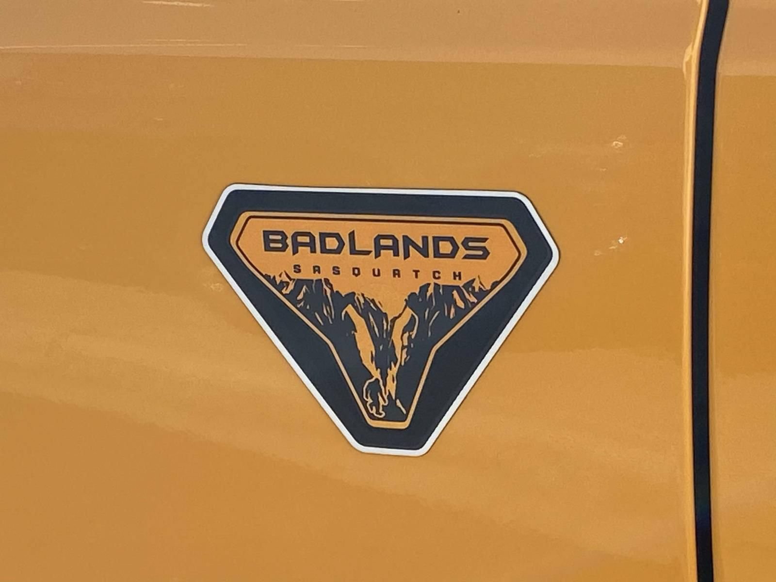 Used 2022 Ford Bronco Badlands AWD/4WD image 11
