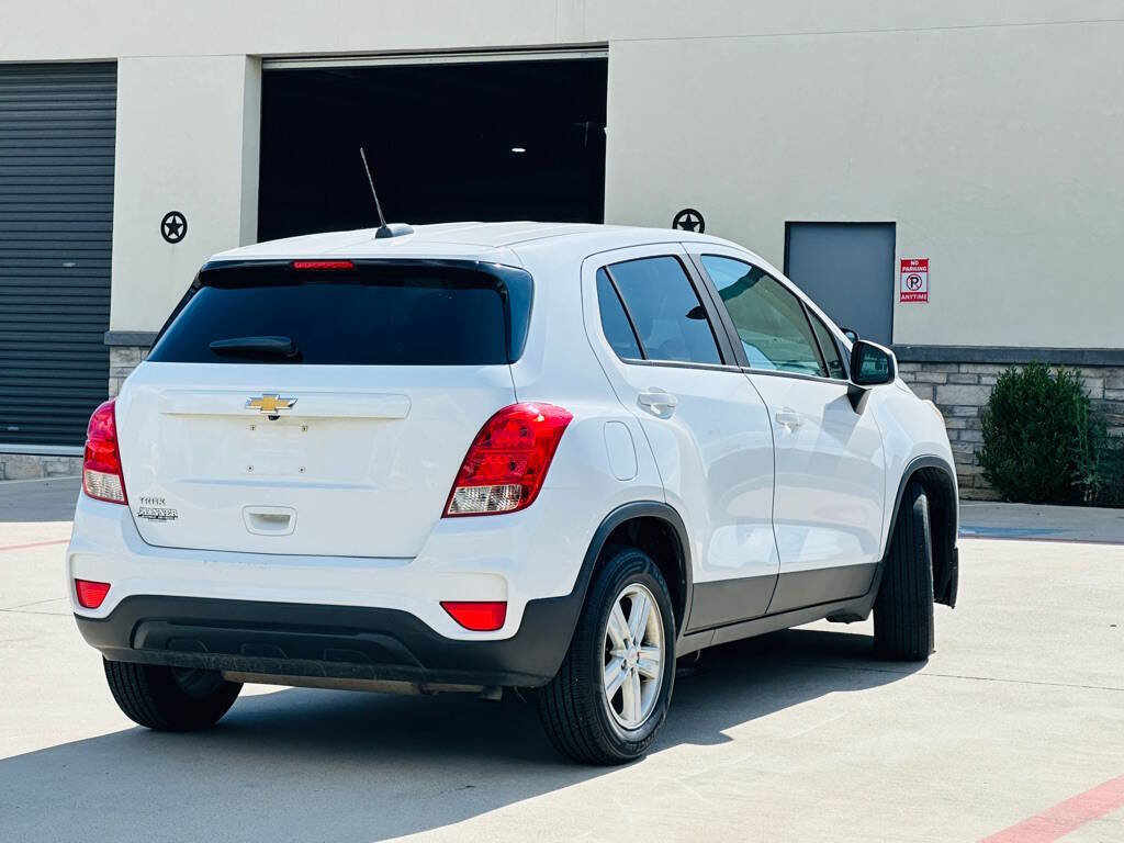 Used 2020 Chevrolet Trax LS w/ Tint and Cruise Package FWD image 10