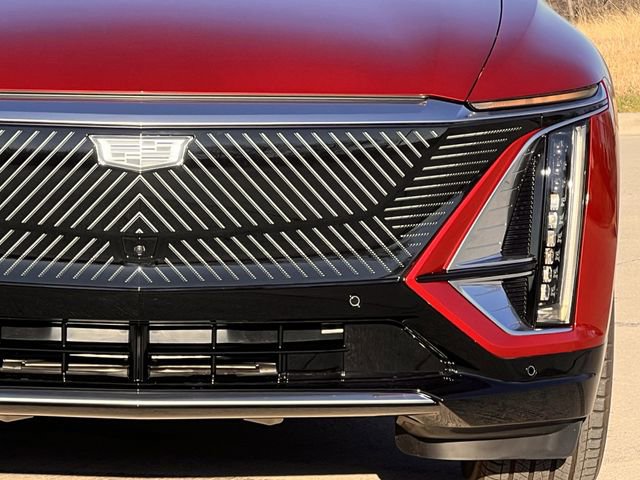 New 2026 Cadillac Lyriq Signature Luxury image 8