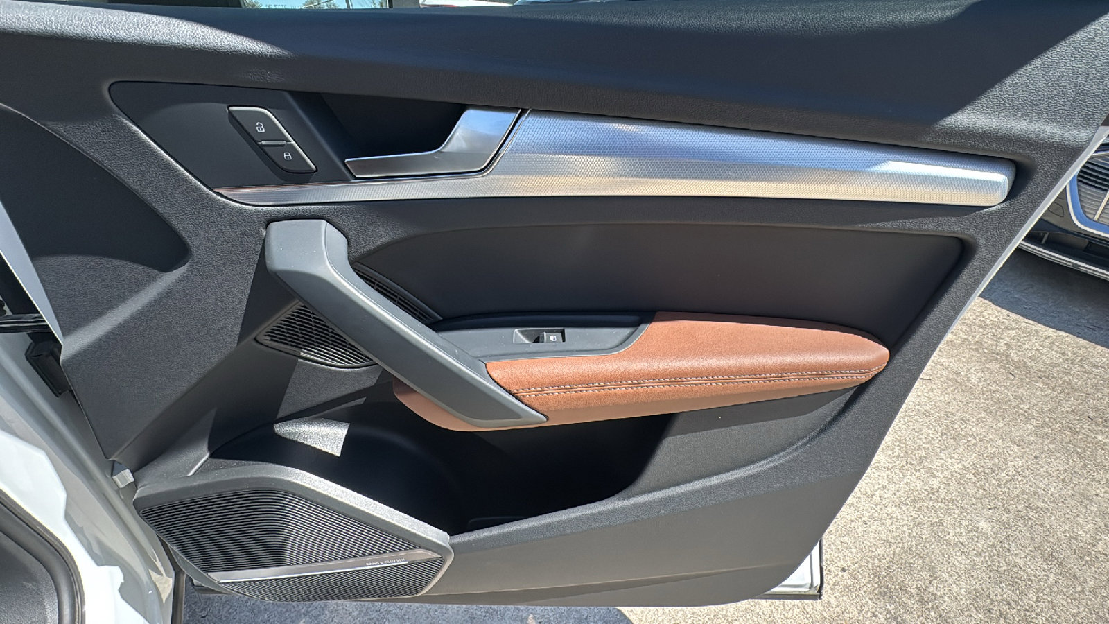 Used 2024 Audi Q5 2.0T Premium Plus w/ Premium Plus Package image 30