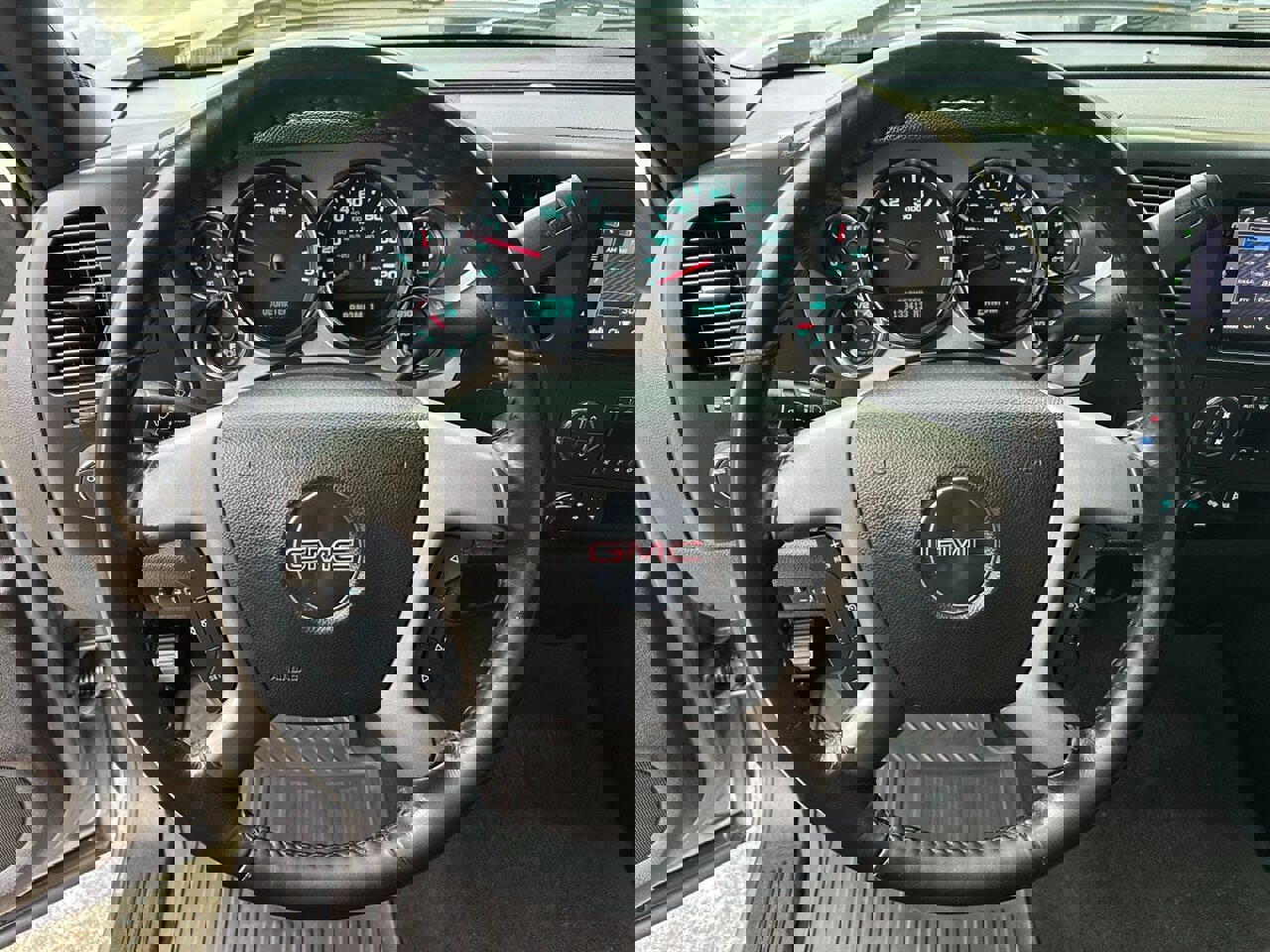 Used 2007 GMC Sierra 2500 SLE w/ Z71 Off-Road Package image 16