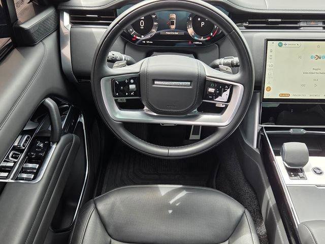 Used 2024 Land Rover Range Rover Autobiography image 11