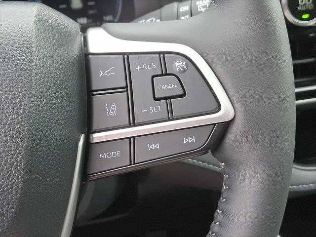 Certified 2026 Toyota Highlander Limited AWD/4WD image 20