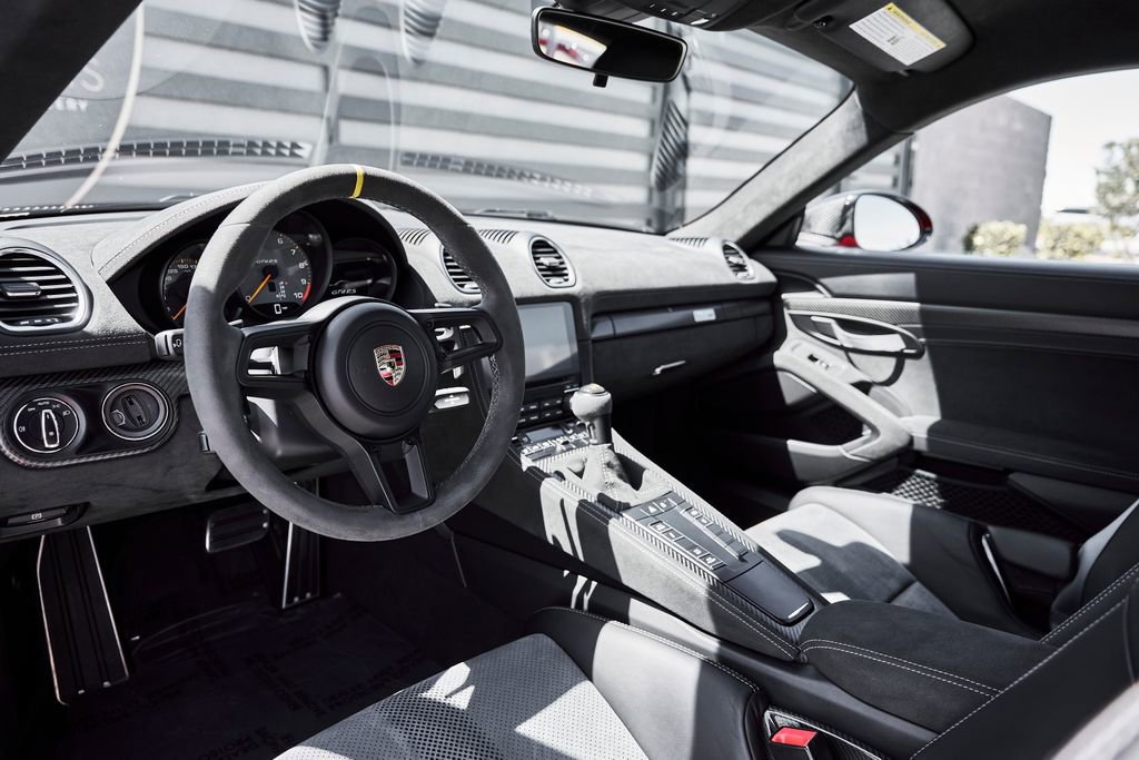 Used 2023 Porsche 718 Cayman GT4 RS image 2