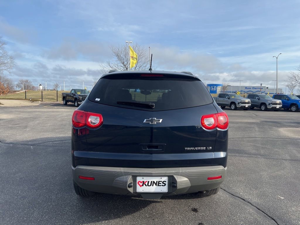 Used 2012 Chevrolet Traverse LS image 4