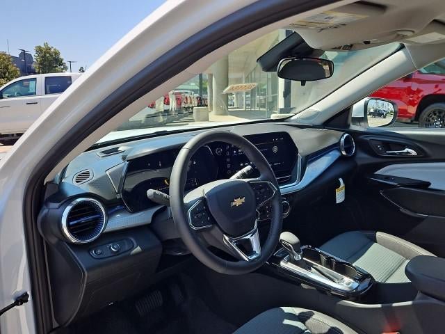 New 2026 Chevrolet Trax LT w/ Sunroof Package FWD image 10
