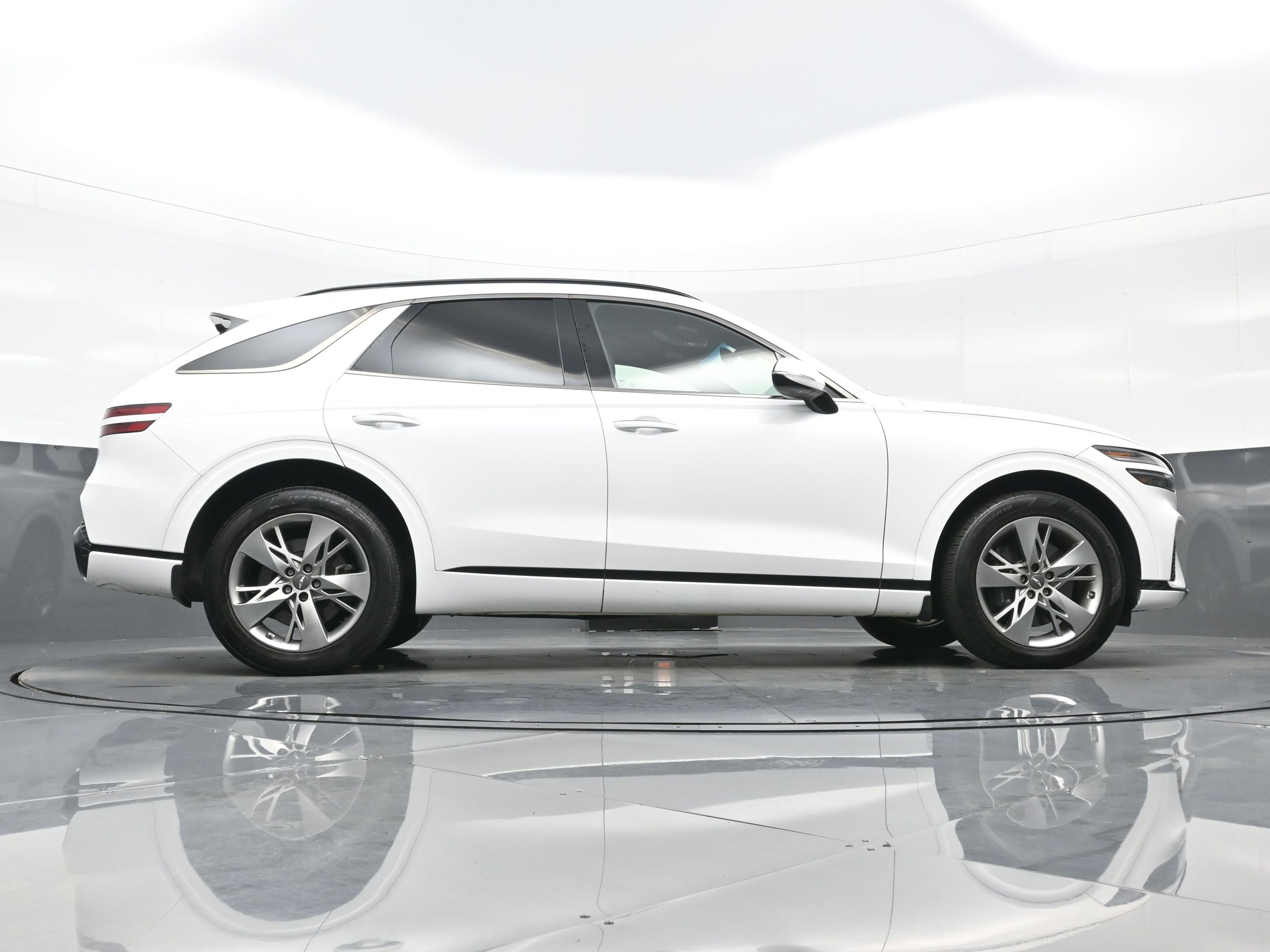 Certified 2022 Genesis GV70 3.5T Sport image 34