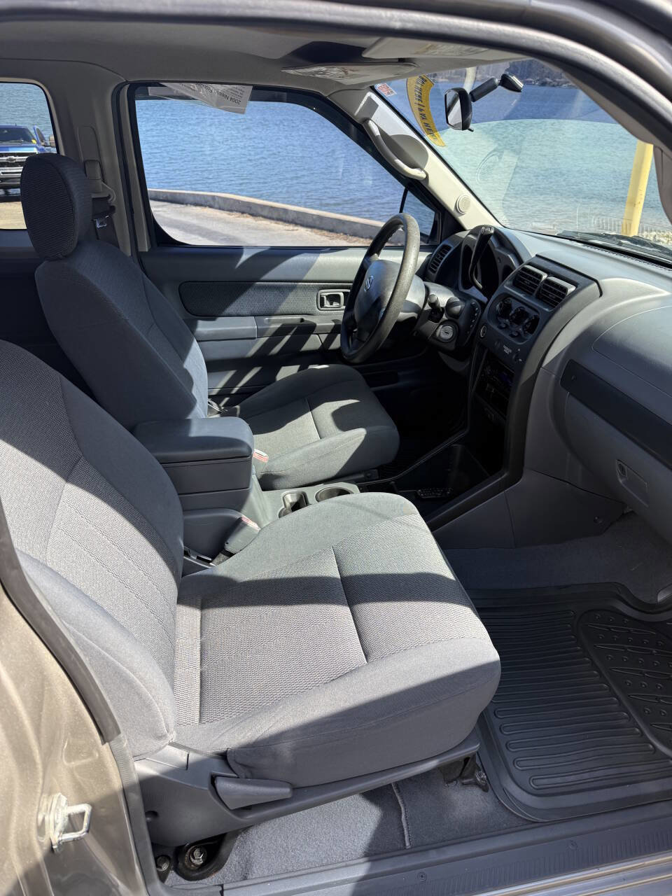 Used 2004 Nissan Frontier XE w/ (VTP) Value Truck Pkg image 15