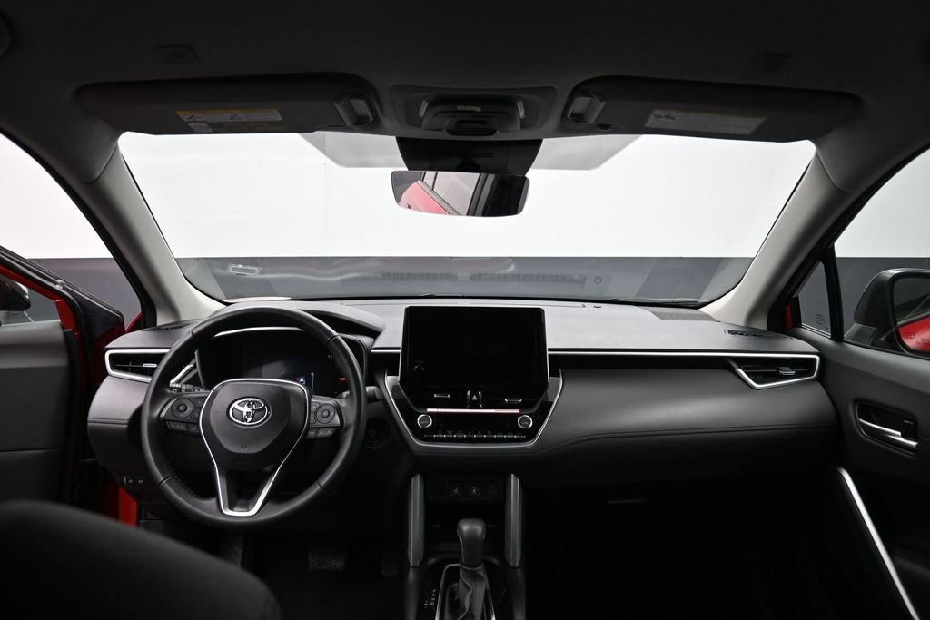Certified 2025 Toyota Corolla Cross XLE AWD/4WD image 25
