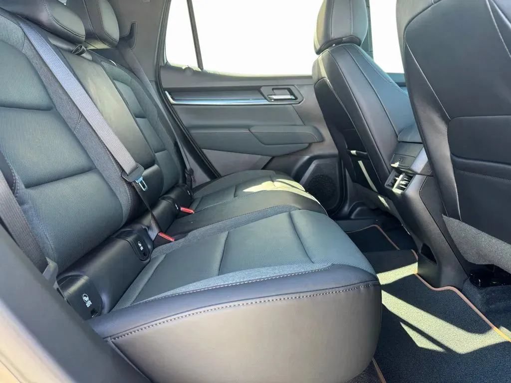 New 2026 GMC Terrain AT4 AWD/4WD image 16