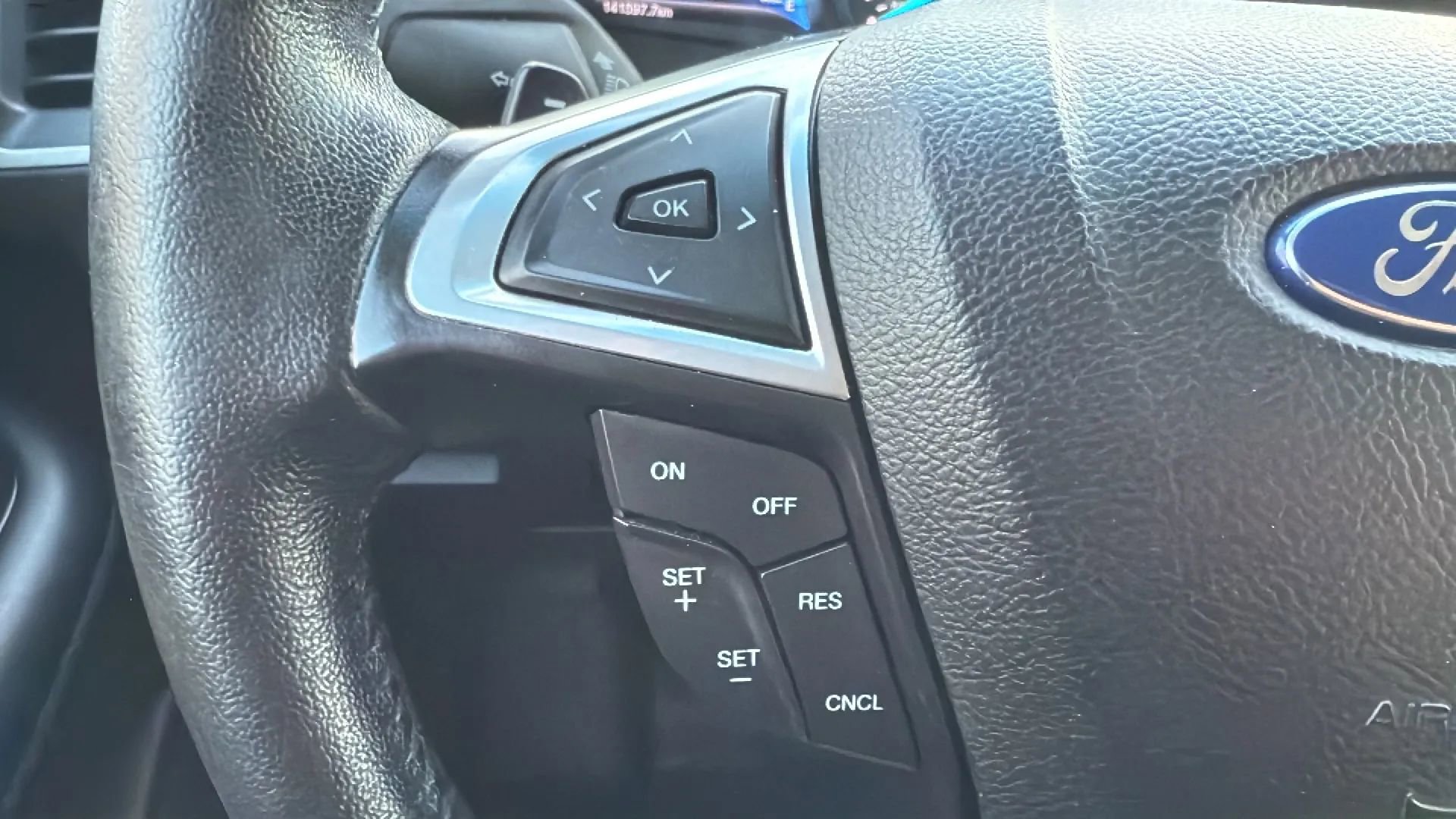Used 2016 Ford Edge SEL w/ Canadian Touring Package image 12