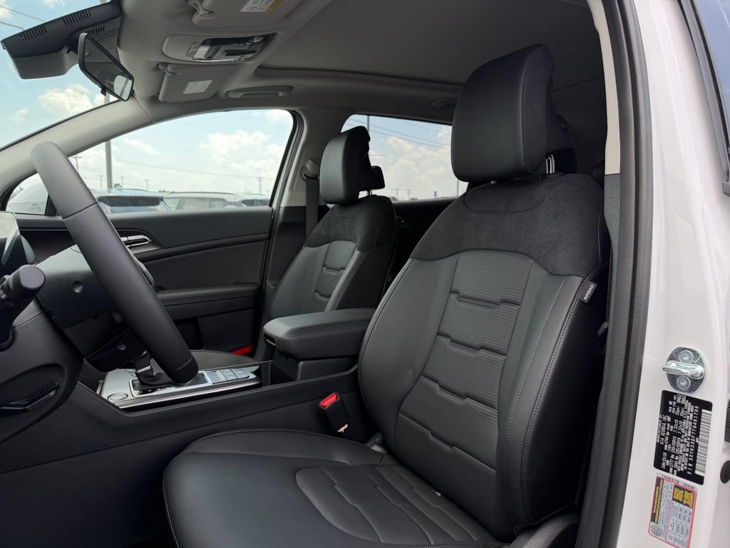 New 2026 Kia Sportage SX FWD image 11