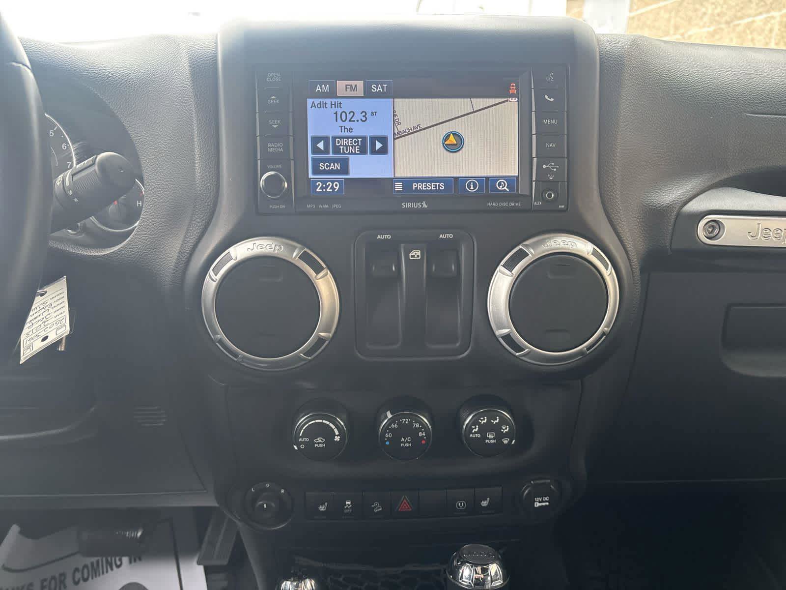 Used 2015 Jeep Wrangler Rubicon w/ Dual Top Group image 15