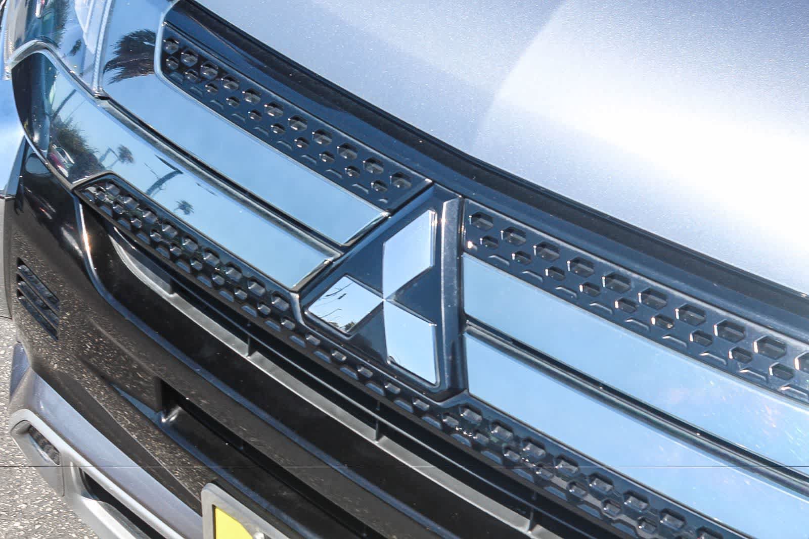 Used 2019 Mitsubishi Outlander GT AWD/4WD image 14