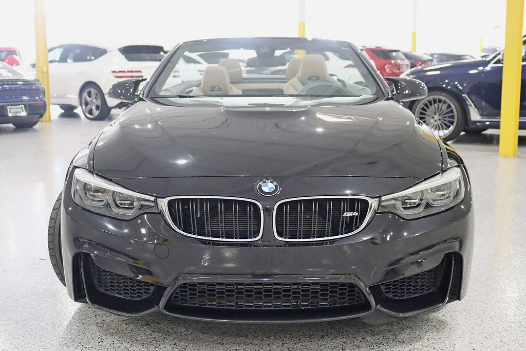 Used 2018 BMW M4 Convertible RWD image 9